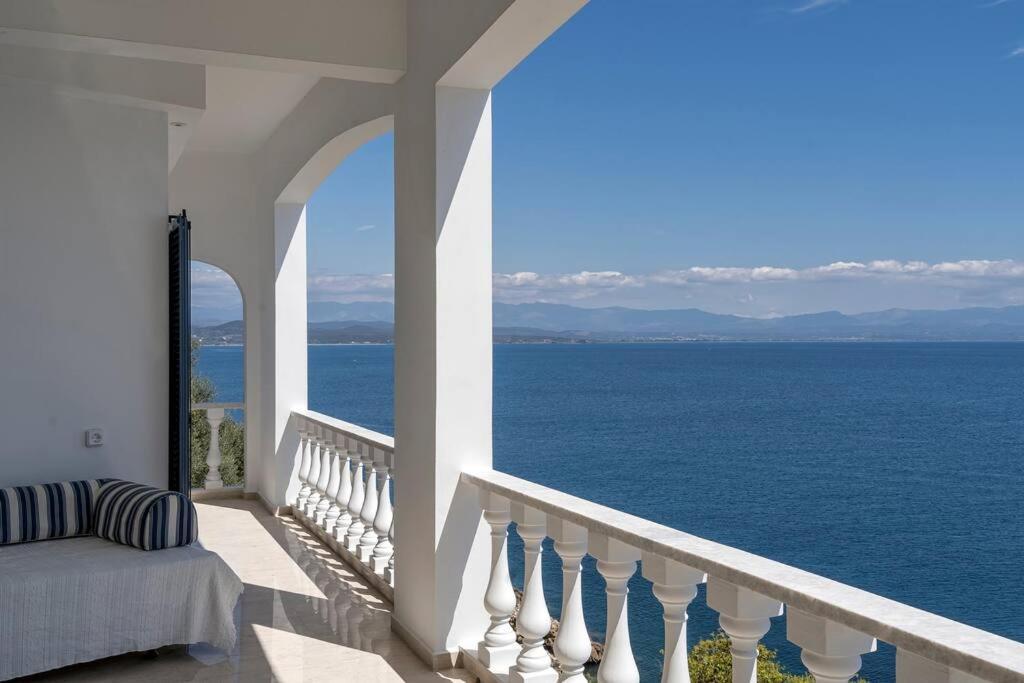 Laconian Collection Villa Big Blue Mavrovouni  Exterior photo
